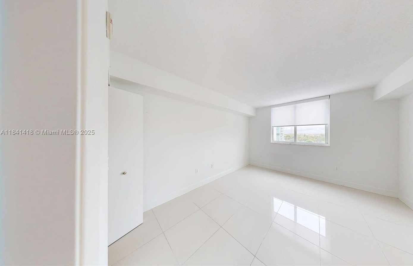 Small Image of 1861 NORTH WEST S RIVER DR #905, Miami Number 17