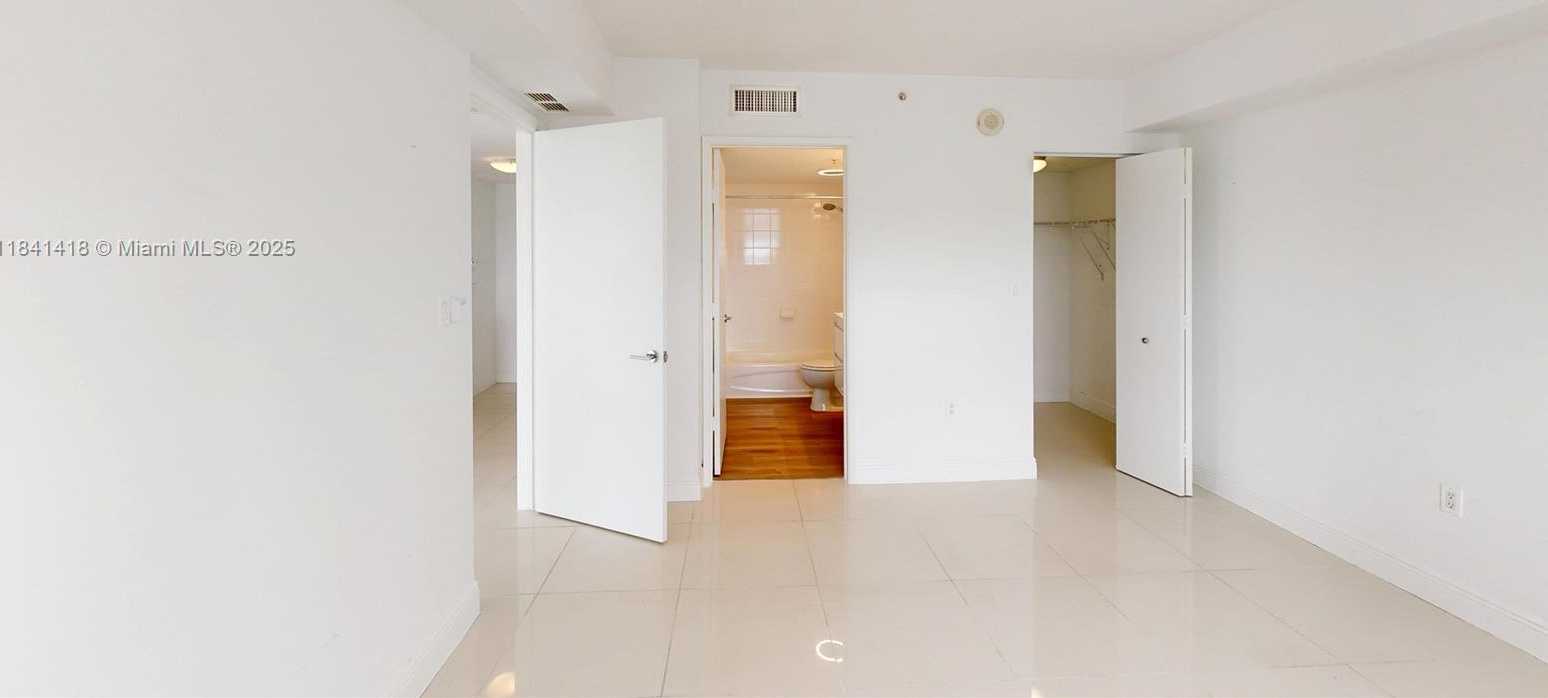 Small Image of 1861 NORTH WEST S RIVER DR #905, Miami Number 19