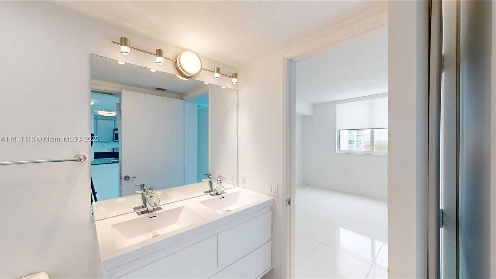 Small Image of 1861 NORTH WEST S RIVER DR #905, Miami Number 20