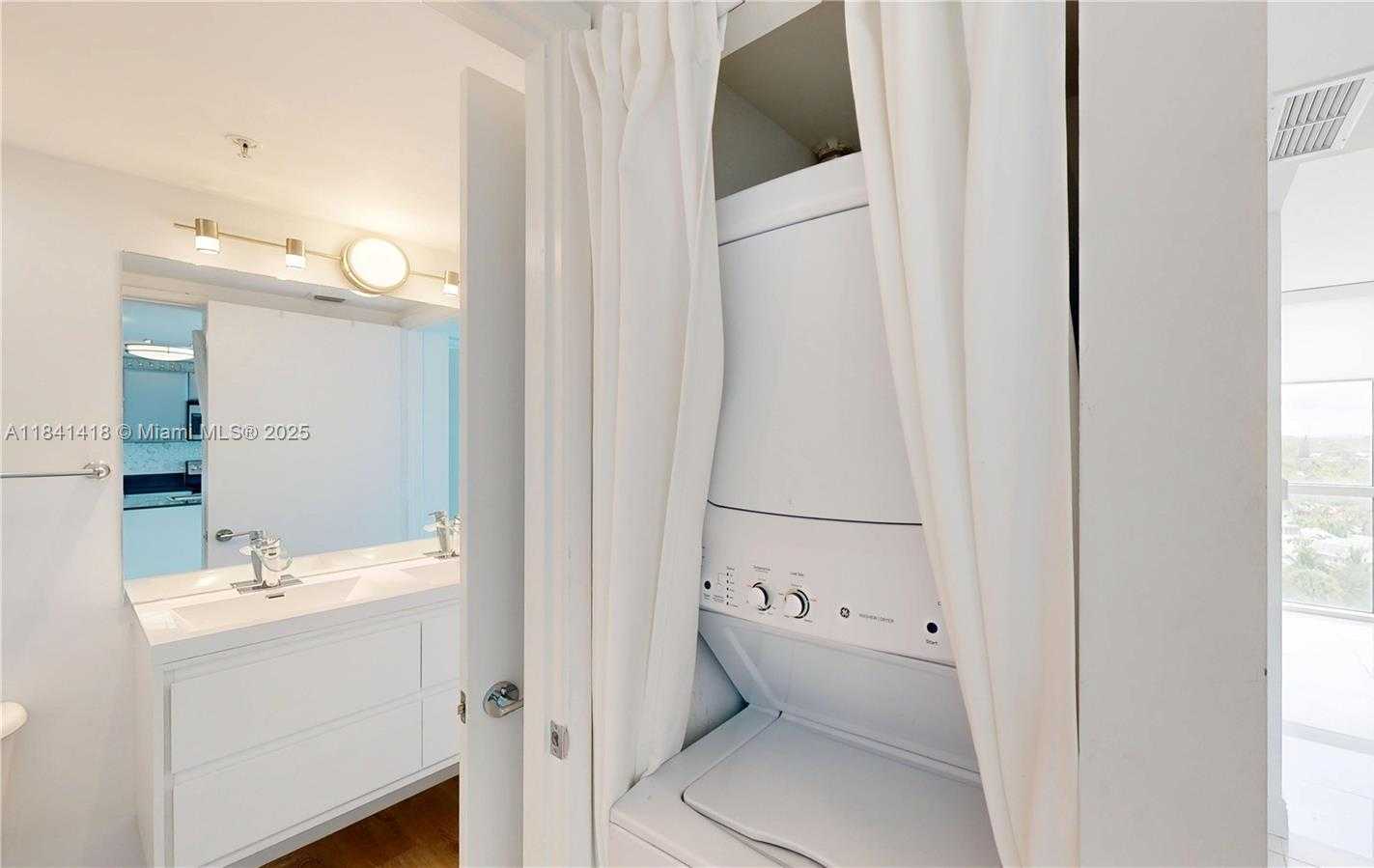 Small Image of 1861 NORTH WEST S RIVER DR #905, Miami Number 22