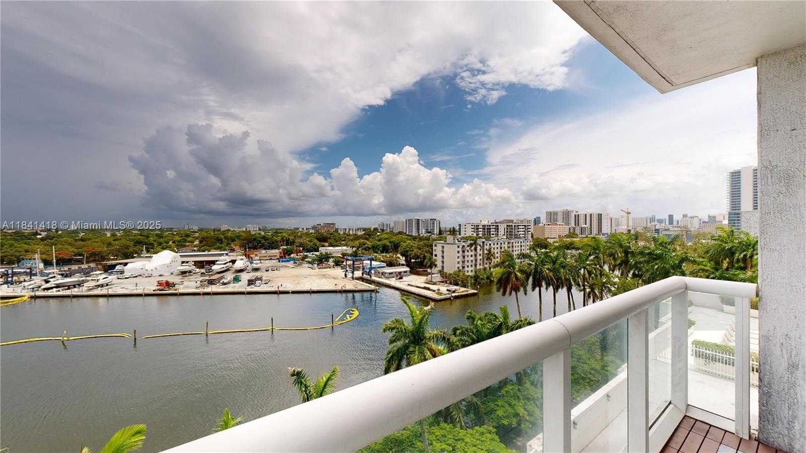 Small Image of 1861 NORTH WEST S RIVER DR #905, Miami Number 30