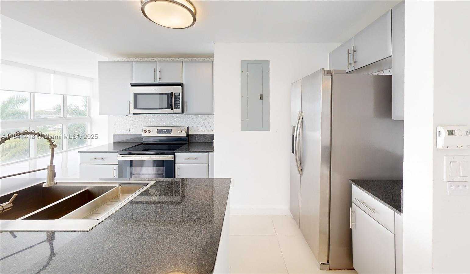 Small Image of 1861 NORTH WEST S RIVER DR #905, Miami Number 6