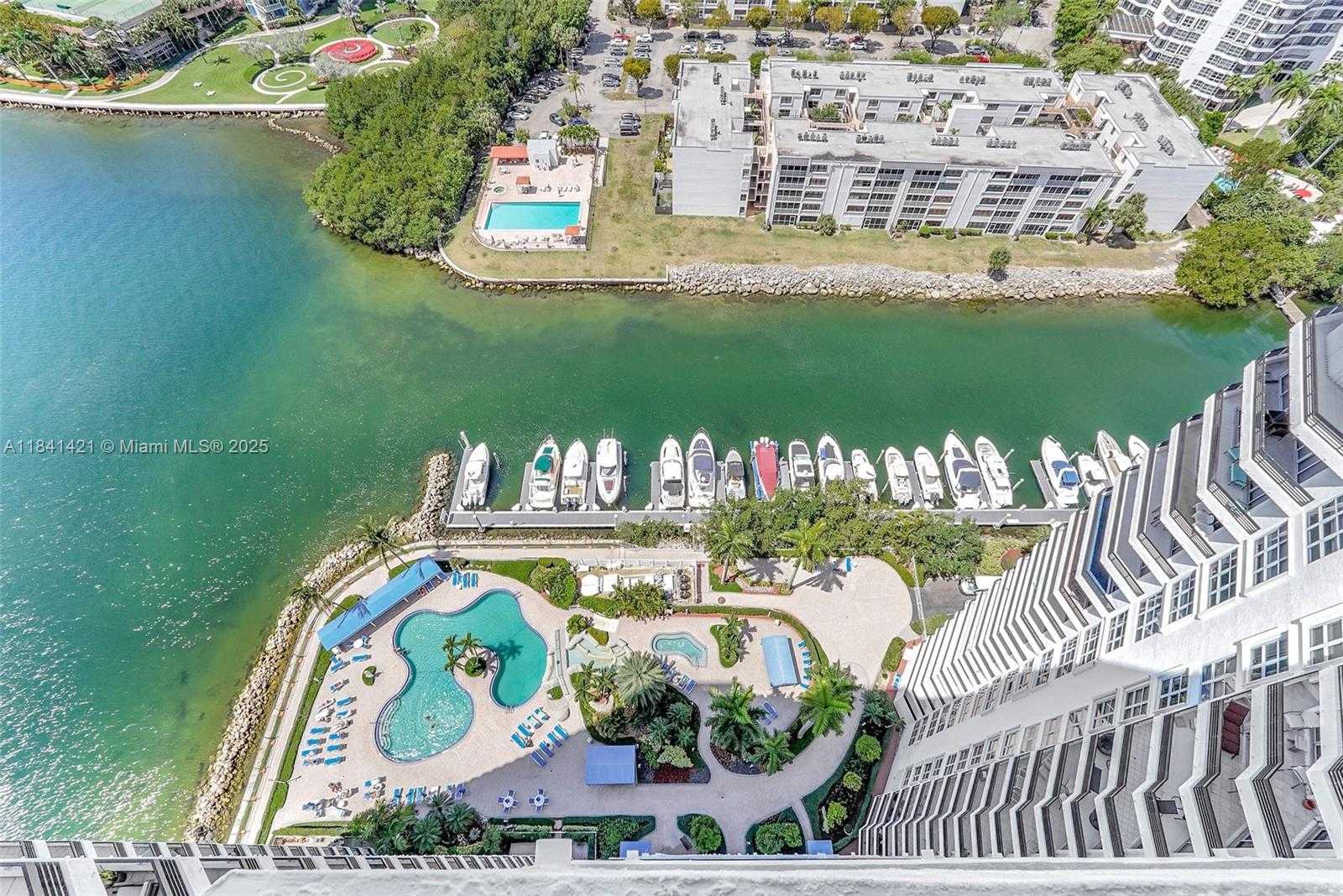 Small Image of 3530 MYSTIC POINTE DR #2903, Aventura Number 13