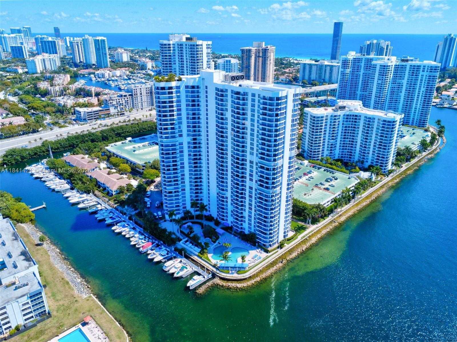 Small Image of 3530 MYSTIC POINTE DR #2903, Aventura Number 15