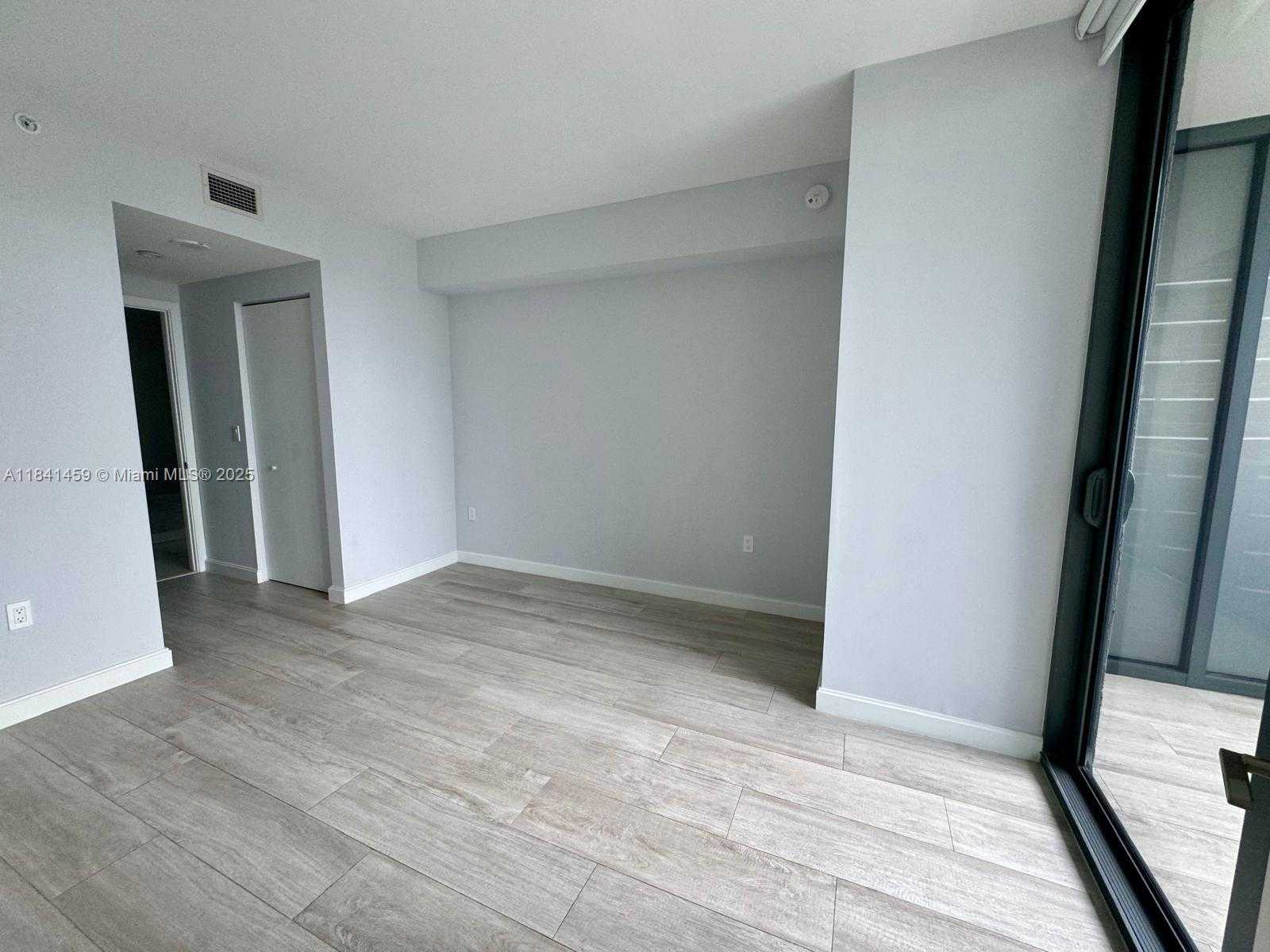 Small Image of 45 SOUTH WEST 9TH STREET #2610, Miami Number 25