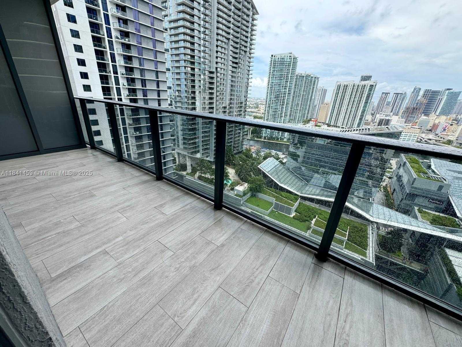 Small Image of 45 SOUTH WEST 9TH STREET #2610, Miami Number 4