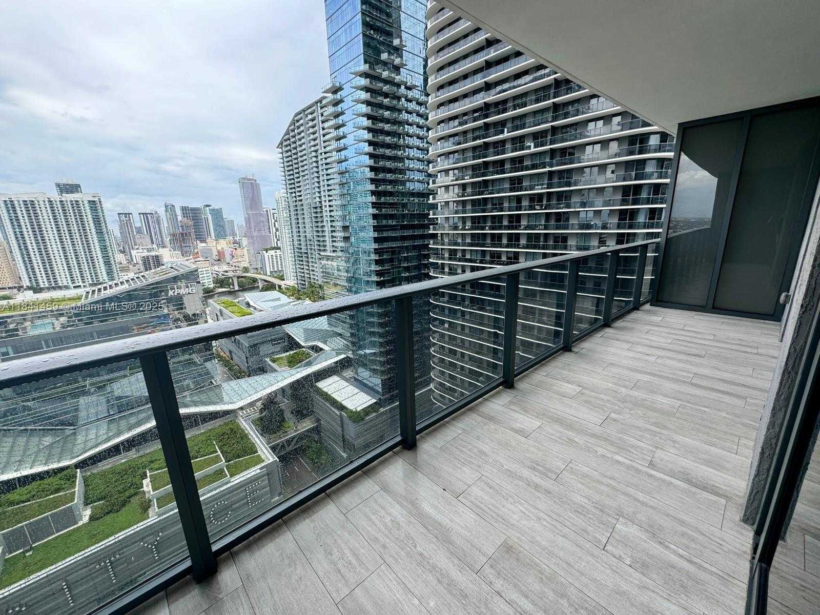 Small Image of 45 SOUTH WEST 9TH STREET #2610, Miami Number 6
