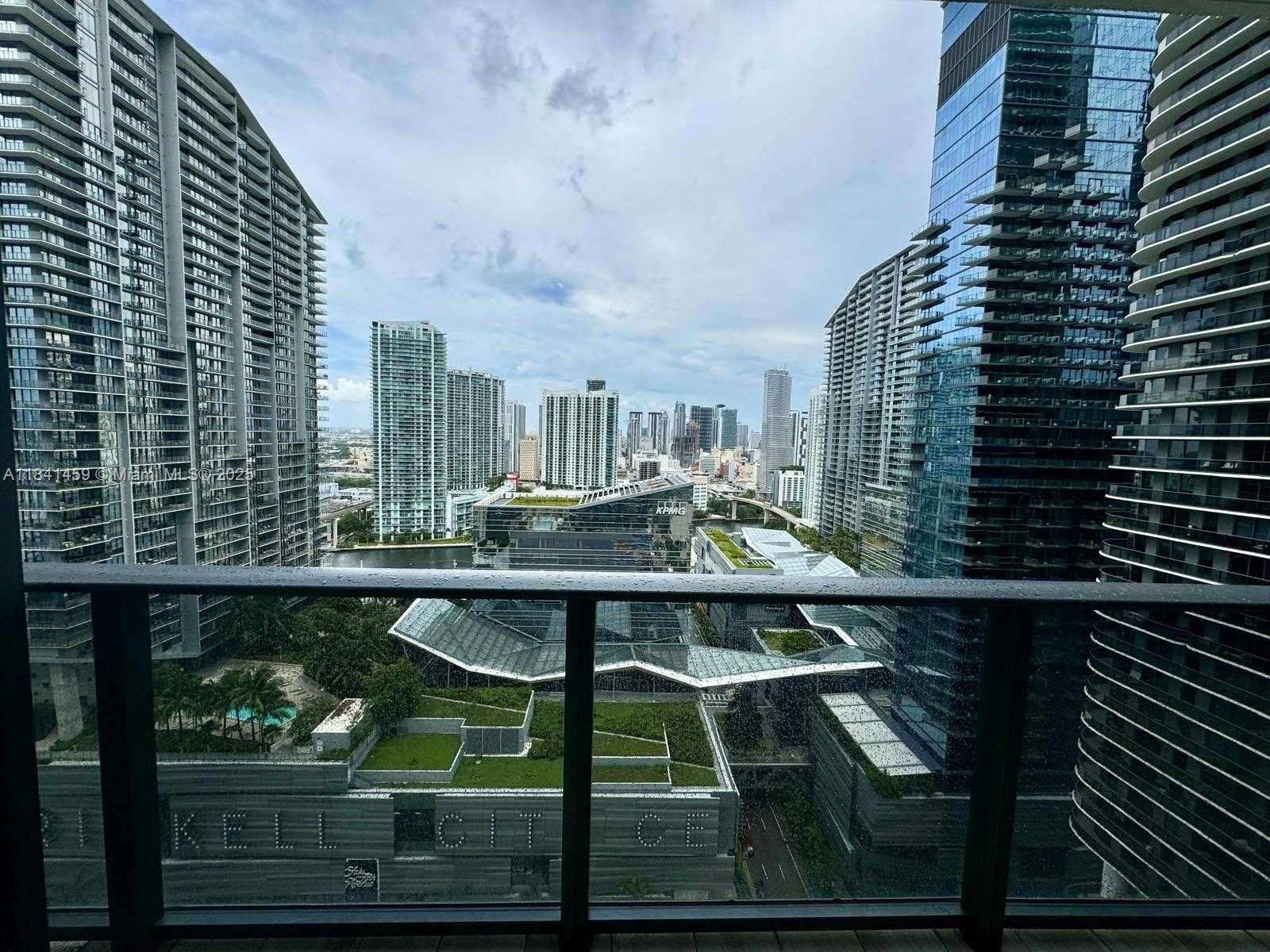 Small Image of 45 SOUTH WEST 9TH STREET #2610, Miami Number 7
