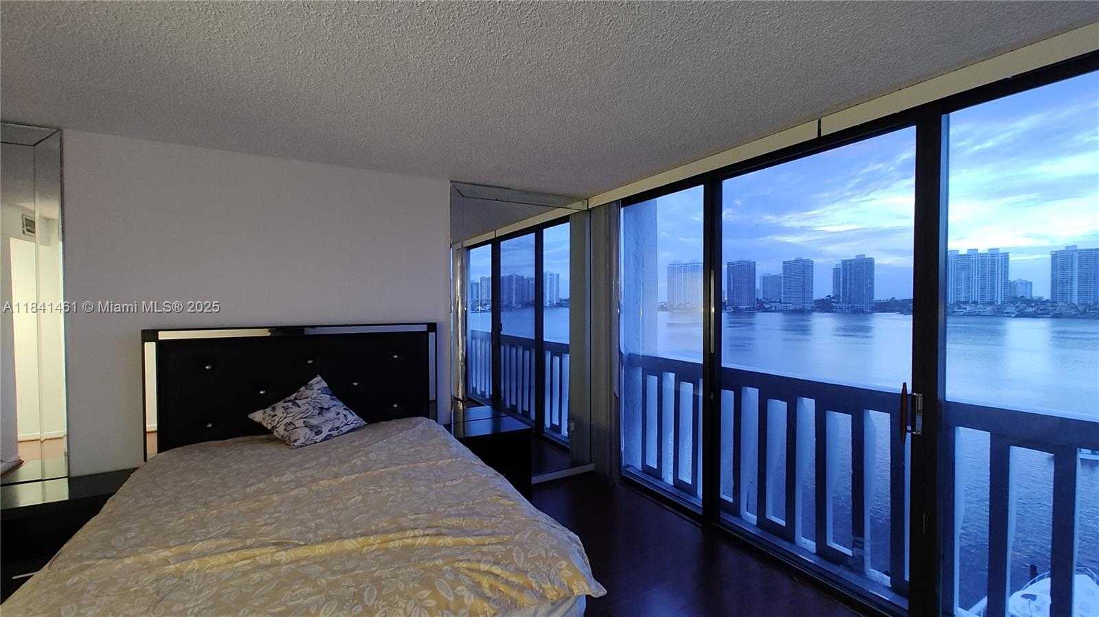 Small Image of 17900 NORTH BAY RD #PH3, Sunny Isles Beach Number 17