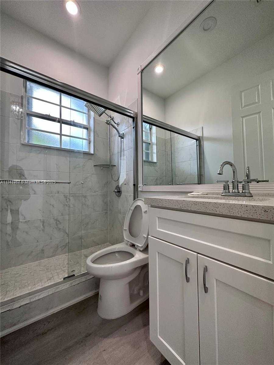 Small Image of 11123 NORTH WEST 71ST TER, Doral Number 13