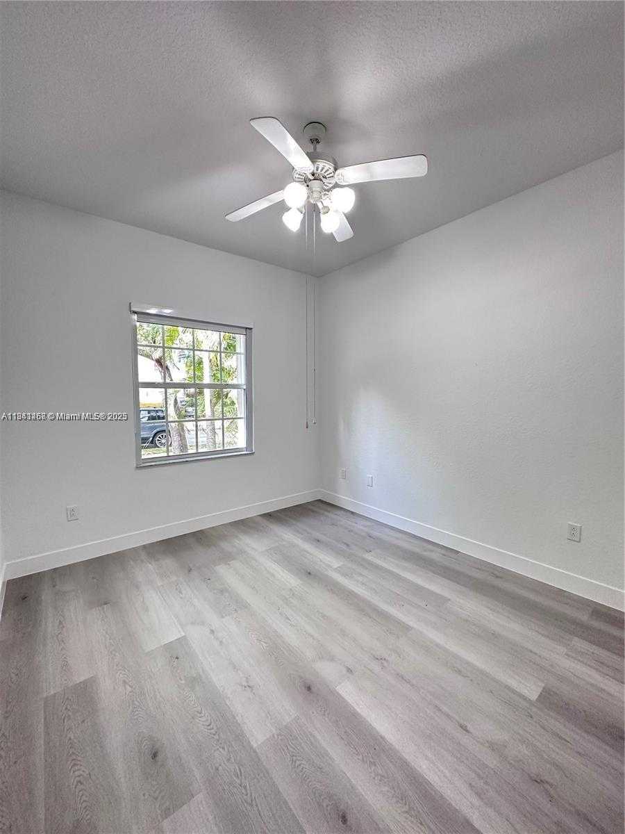 Small Image of 11123 NORTH WEST 71ST TER, Doral Number 18