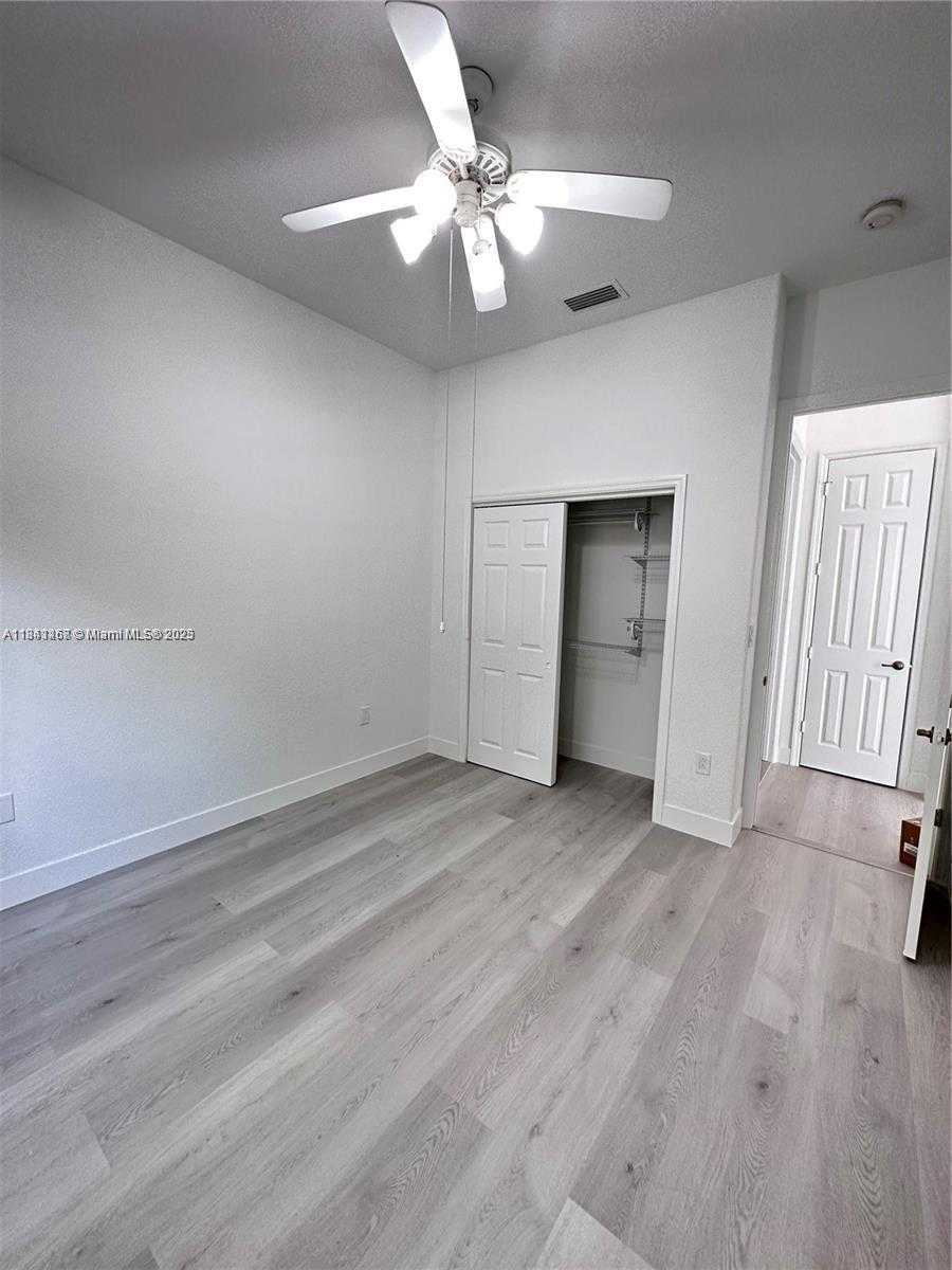Small Image of 11123 NORTH WEST 71ST TER, Doral Number 19