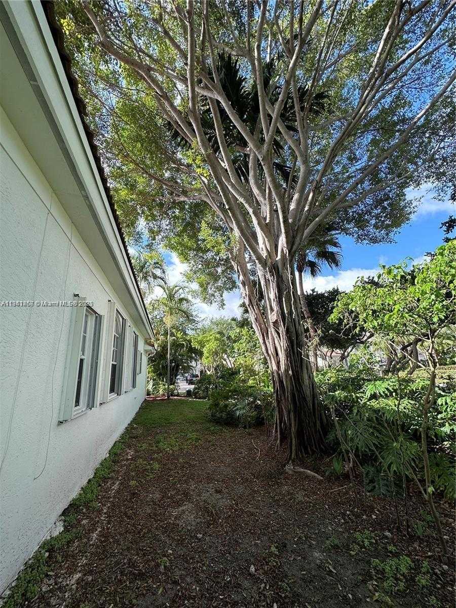 Small Image of 11123 NORTH WEST 71ST TER, Doral Number 49