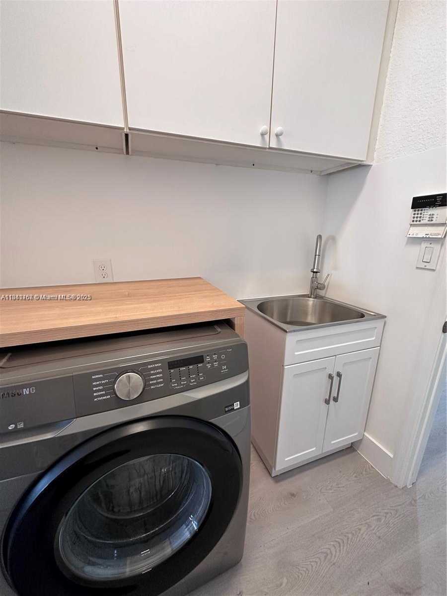 Small Image of 11123 NORTH WEST 71ST TER, Doral Number 55