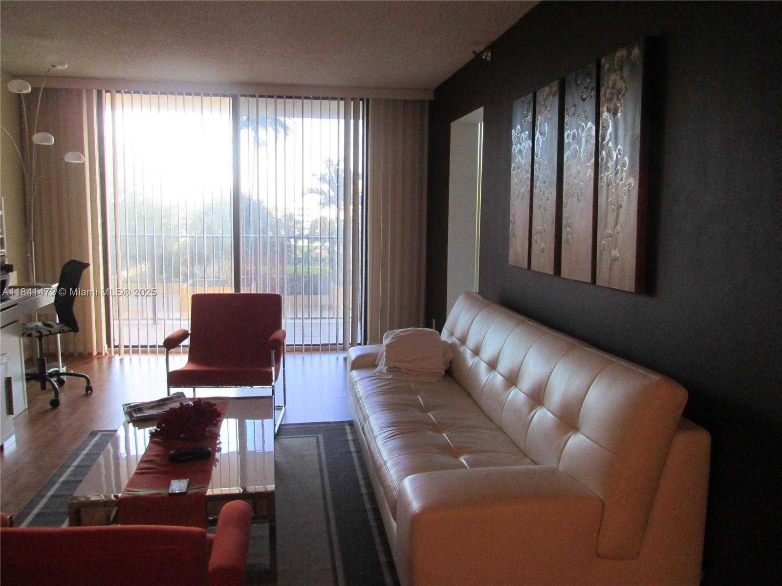 Small Image of 290 174TH ST #408, Sunny Isles Beach Number 3