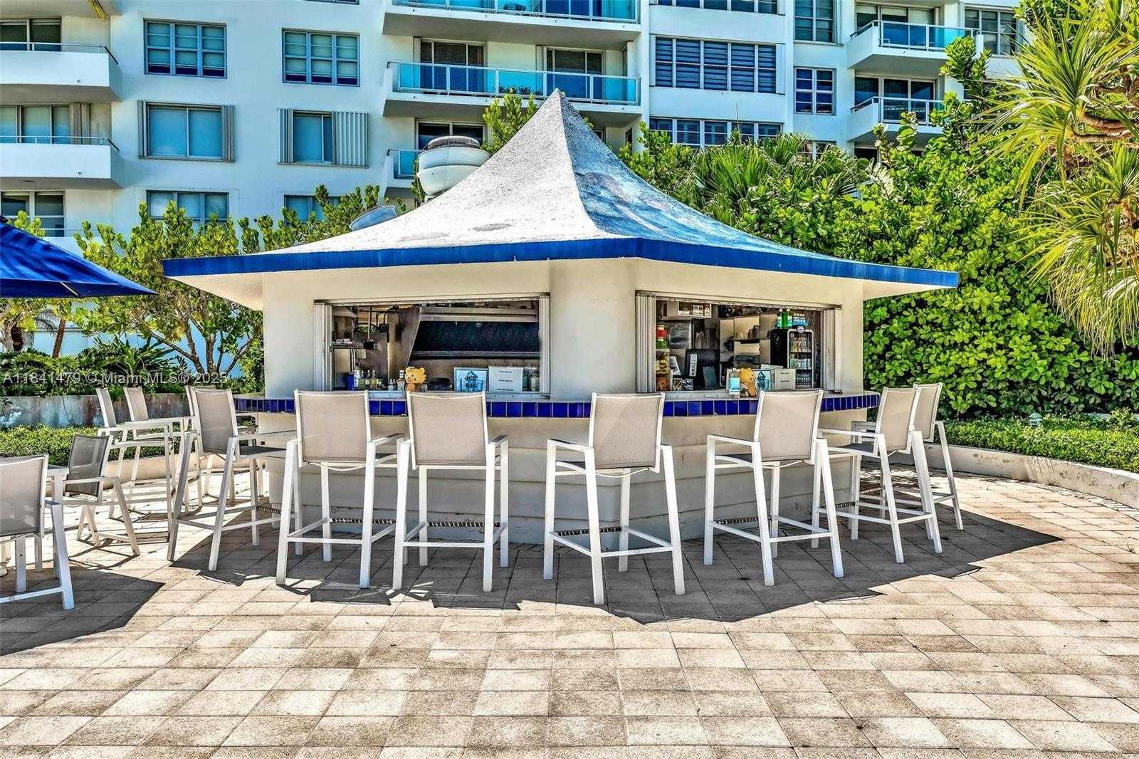Small Image of 5161 COLLINS AVE #1017, Miami Beach Number 35