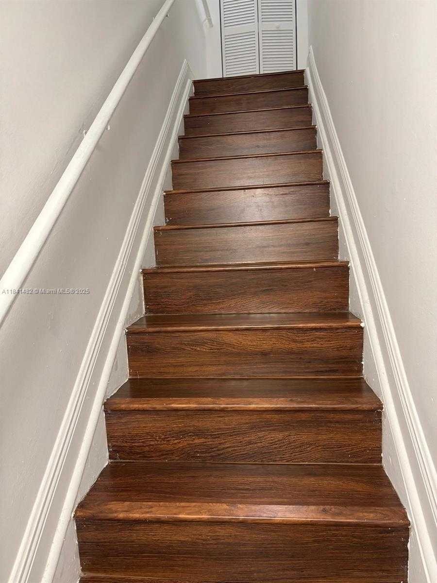 Small Image of 6045 NORTH WEST 186TH ST #325, Hialeah Number 13