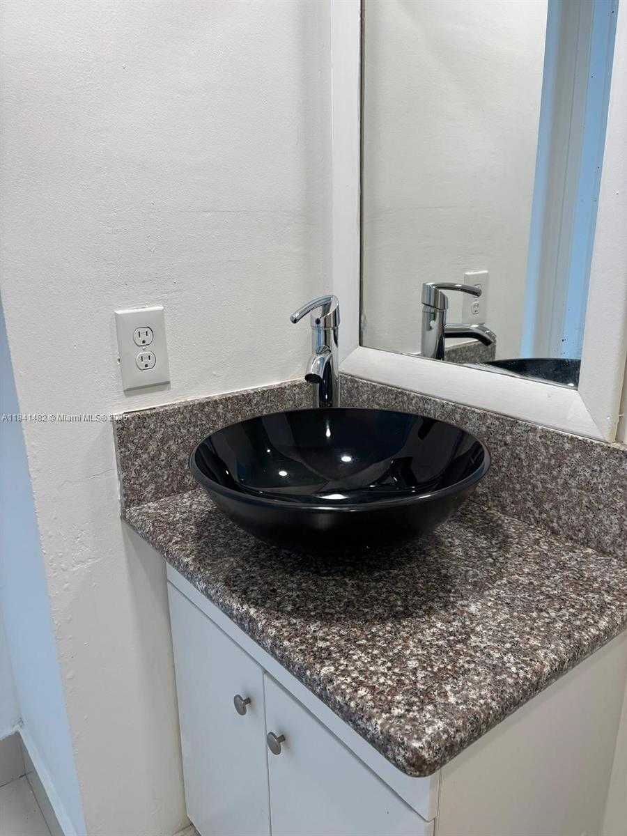 Small Image of 6045 NORTH WEST 186TH ST #325, Hialeah Number 6