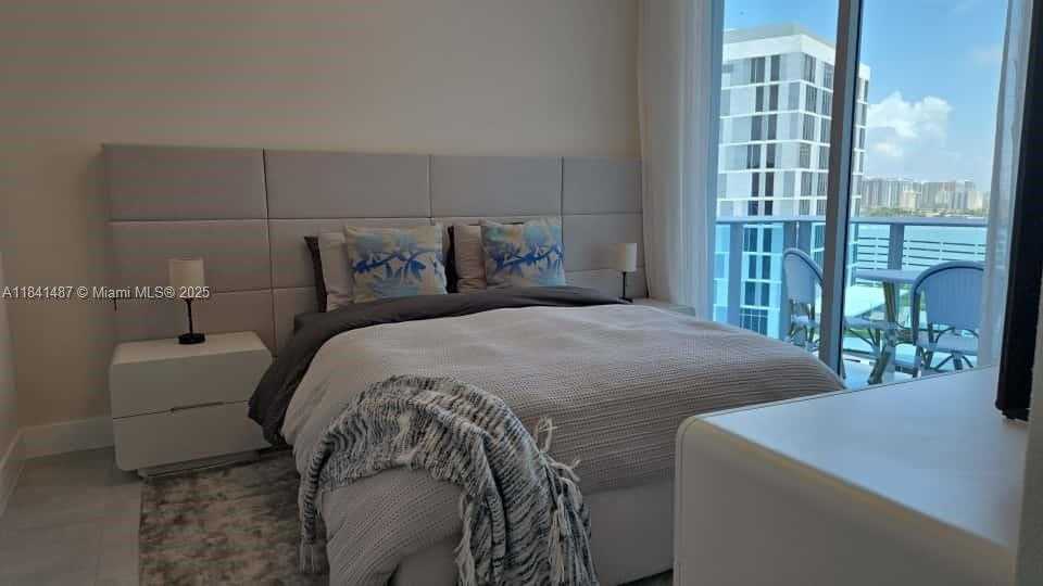 Small Image of 17550 COLLINS AVE #1405, Sunny Isles Beach Number 11