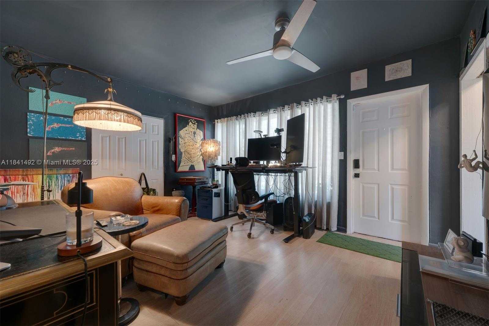 Small Image of 1355 BIARRITZ DR, Miami Beach Number 35