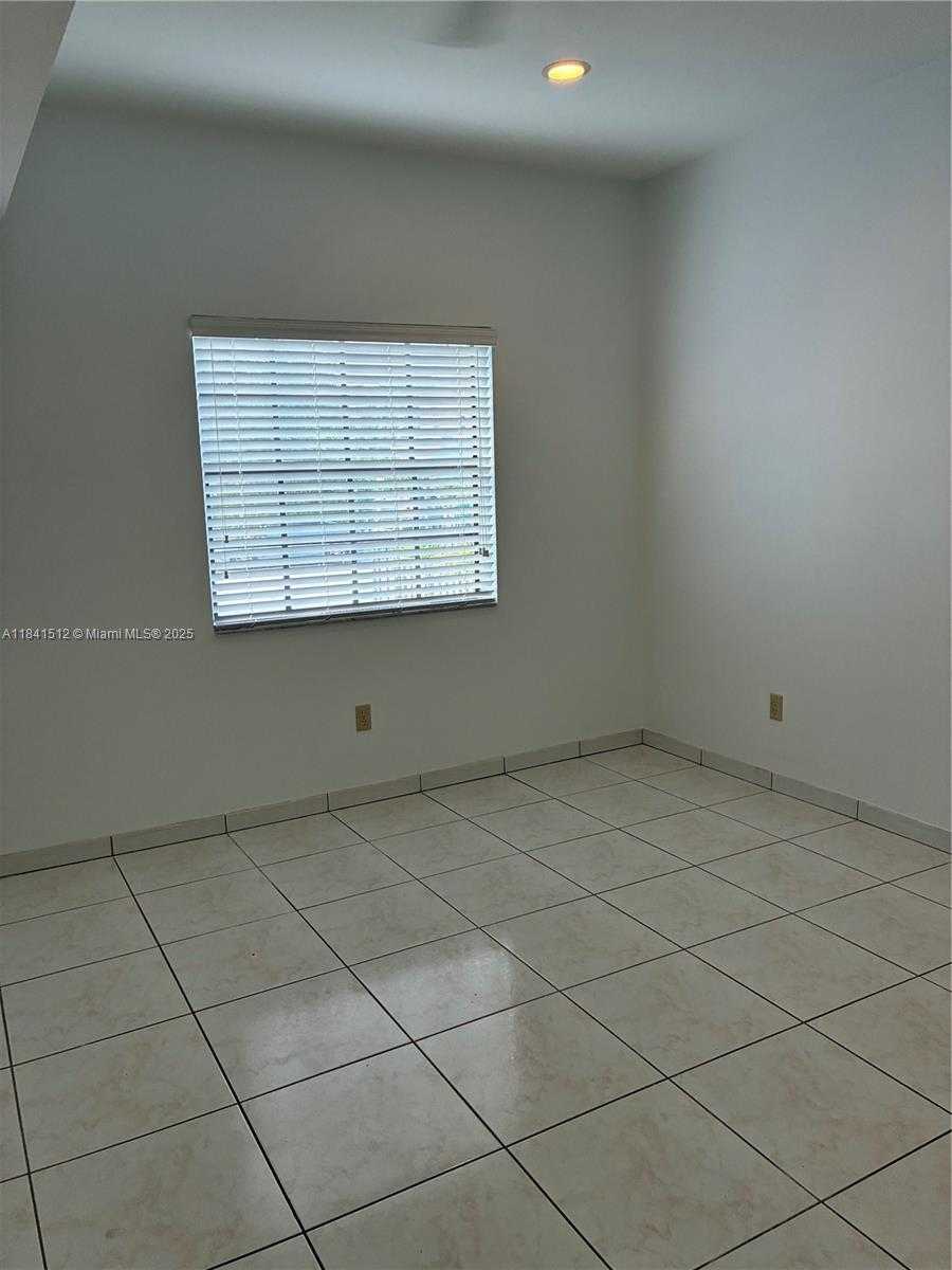 Small Image of 1774 SOUTH WEST 11TH ST, Miami Number 10
