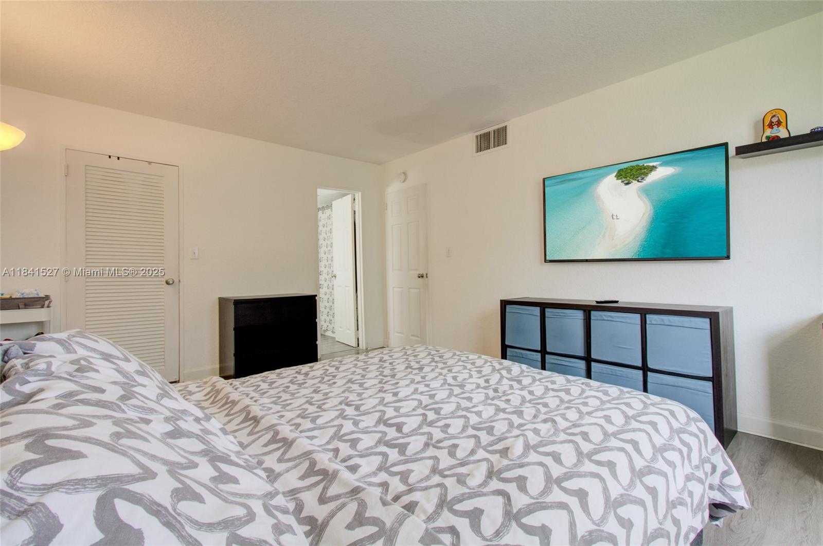 Small Image of 4610 NORTH WEST 79TH AVE #2D, Doral Number 14
