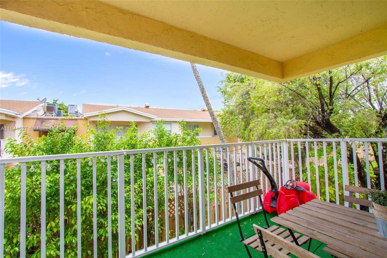 Small Image of 4610 NORTH WEST 79TH AVE #2D, Doral Number 21