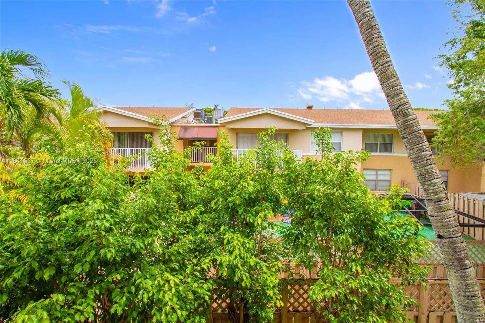 Small Image of 4610 NORTH WEST 79TH AVE #2D, Doral Number 23