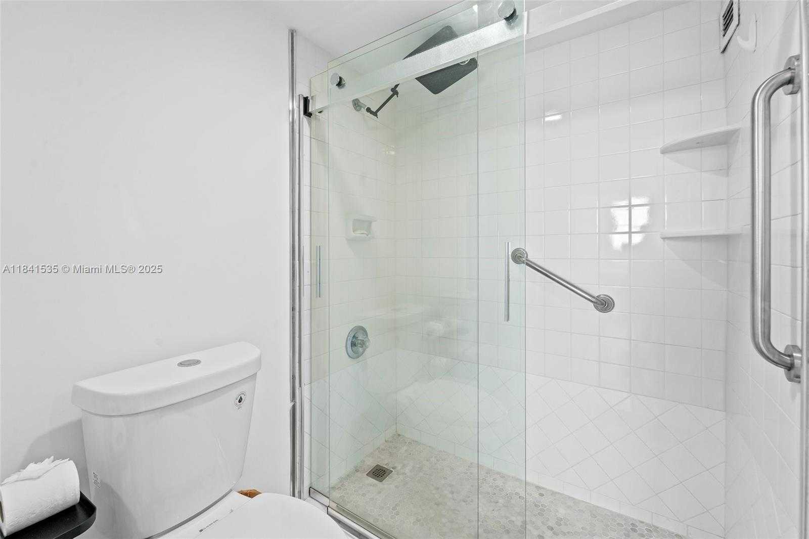 Small Image of 5 ISLAND AVE #16E, Miami Beach Number 10