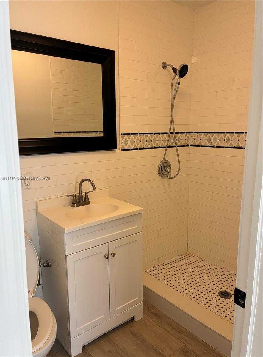 Small Image of 1776 SOUTH WEST 11TH ST, Miami Number 14