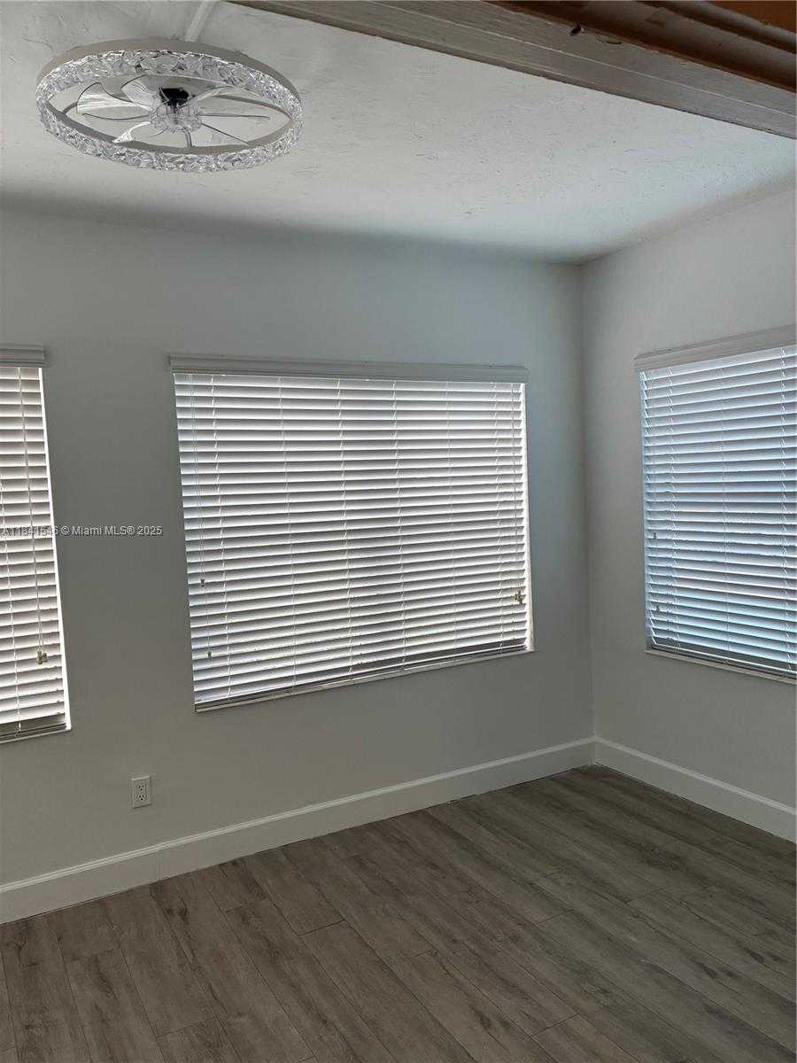 Small Image of 1776 SOUTH WEST 11TH ST, Miami Number 3