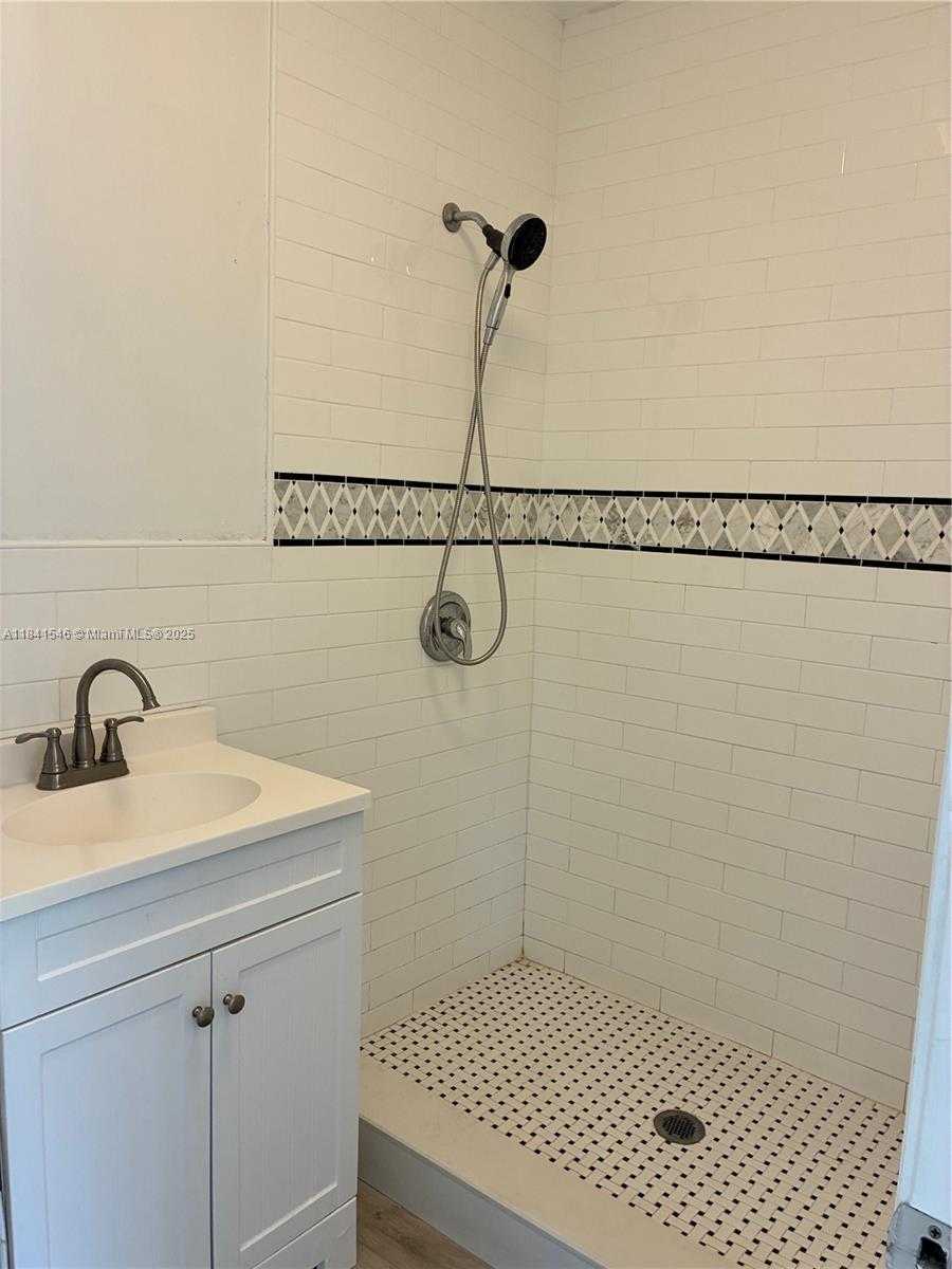 Small Image of 1776 SOUTH WEST 11TH ST, Miami Number 7