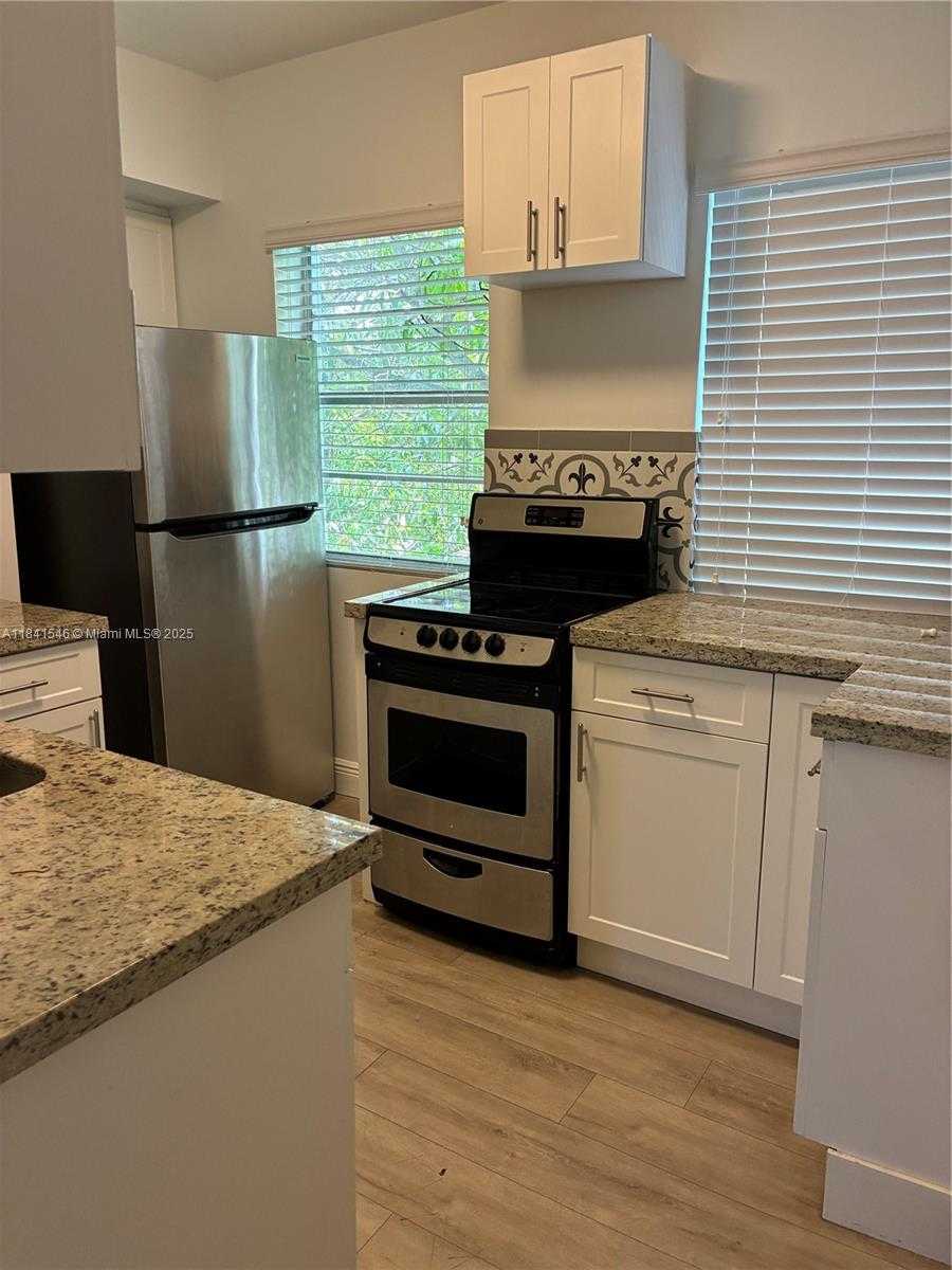 Small Image of 1776 SOUTH WEST 11TH ST, Miami Number 9