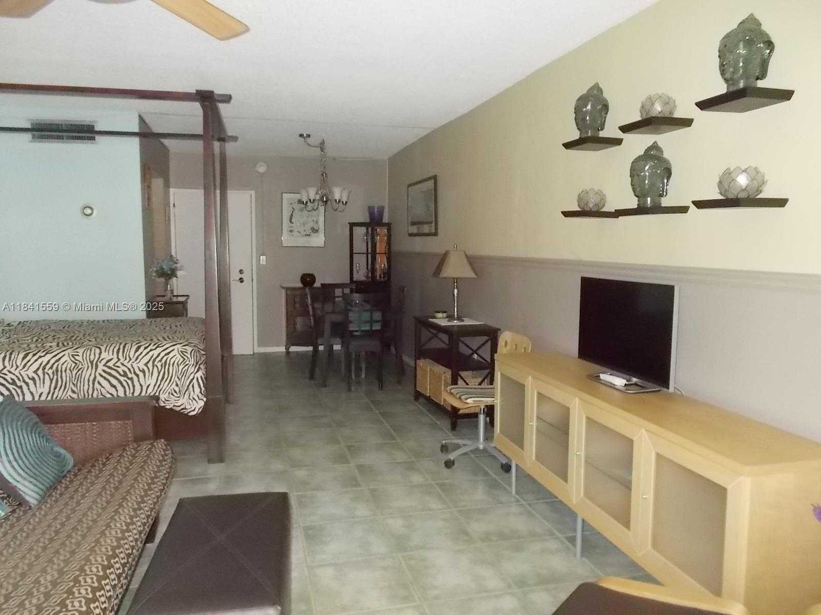 Small Image of 800 WEST AVE #209, Miami Beach Number 6
