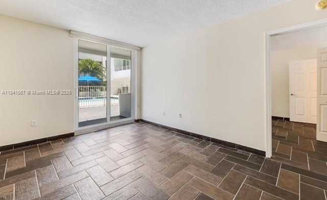 Small Image of 7800 COLLINS AVE #203, Miami Beach Number 10