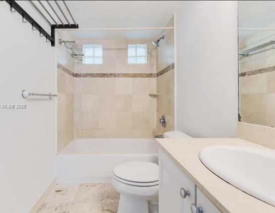 Small Image of 7800 COLLINS AVE #203, Miami Beach Number 16