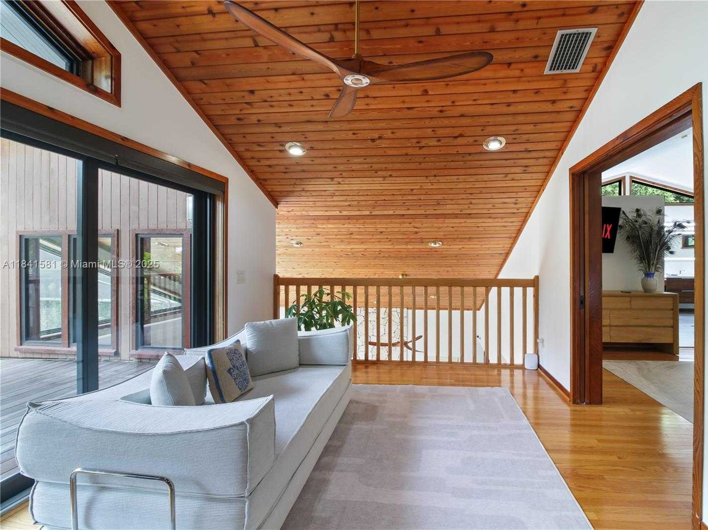Small Image of 8120 SOUTH WEST 182ND ST, Palmetto Bay Number 32