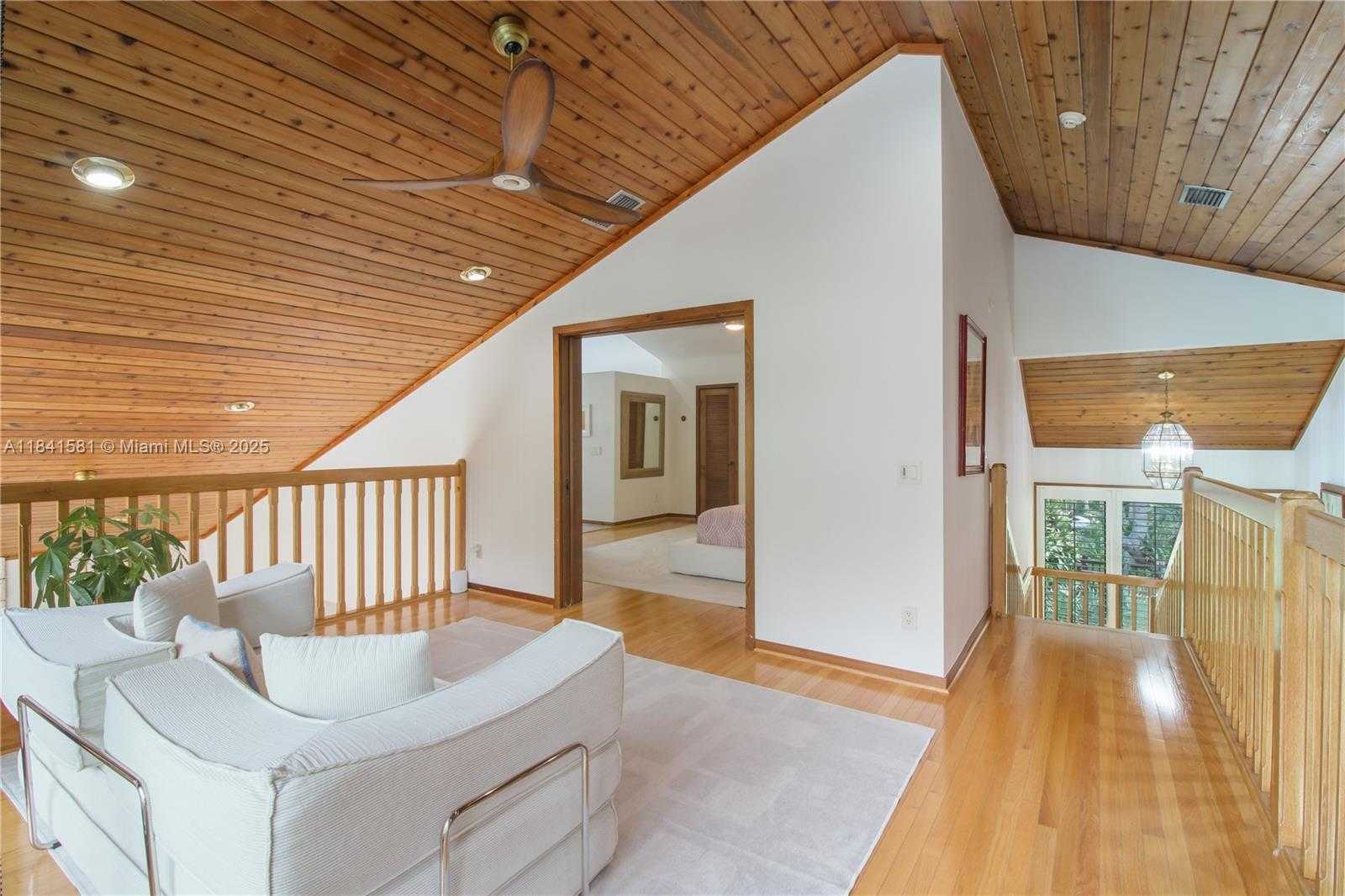 Small Image of 8120 SOUTH WEST 182ND ST, Palmetto Bay Number 33