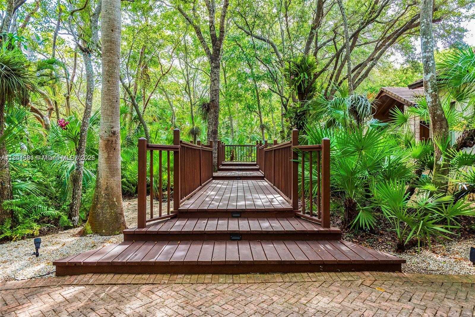 Small Image of 8120 SOUTH WEST 182ND ST, Palmetto Bay Number 65