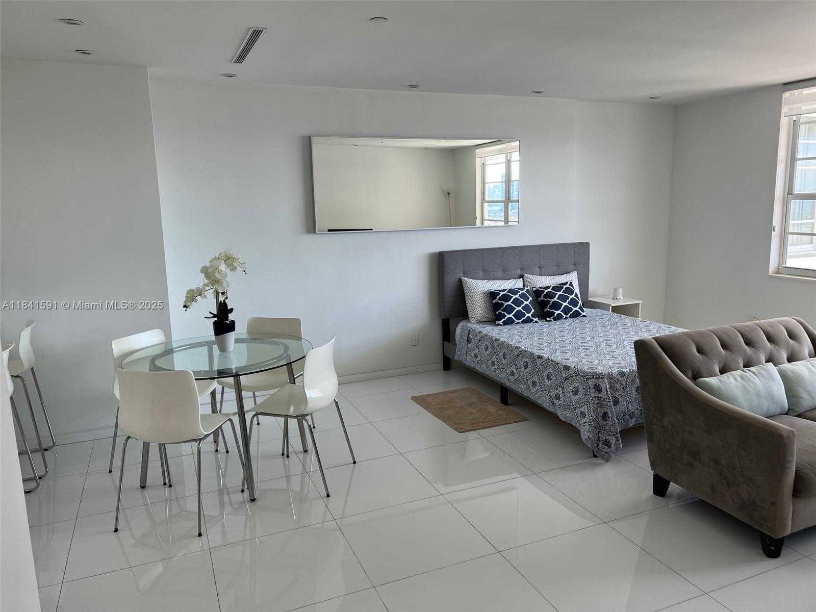 Small Image of 100 LINCOLN RD #1601, Miami Beach Number 39