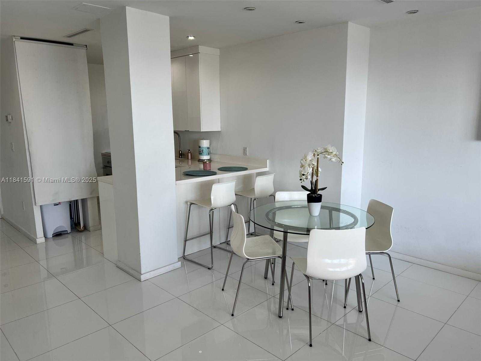Small Image of 100 LINCOLN RD #1601, Miami Beach Number 40