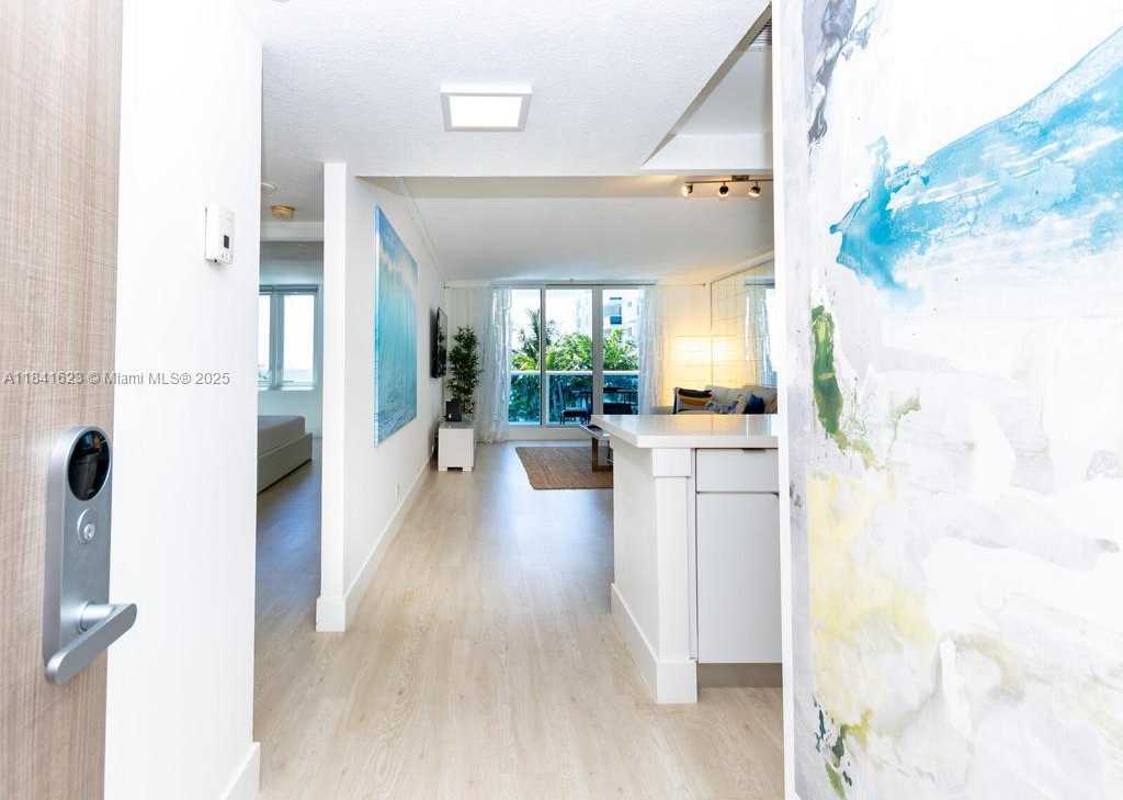 Small Image of 2301 COLLINS AVE #625, Miami Beach Number 13
