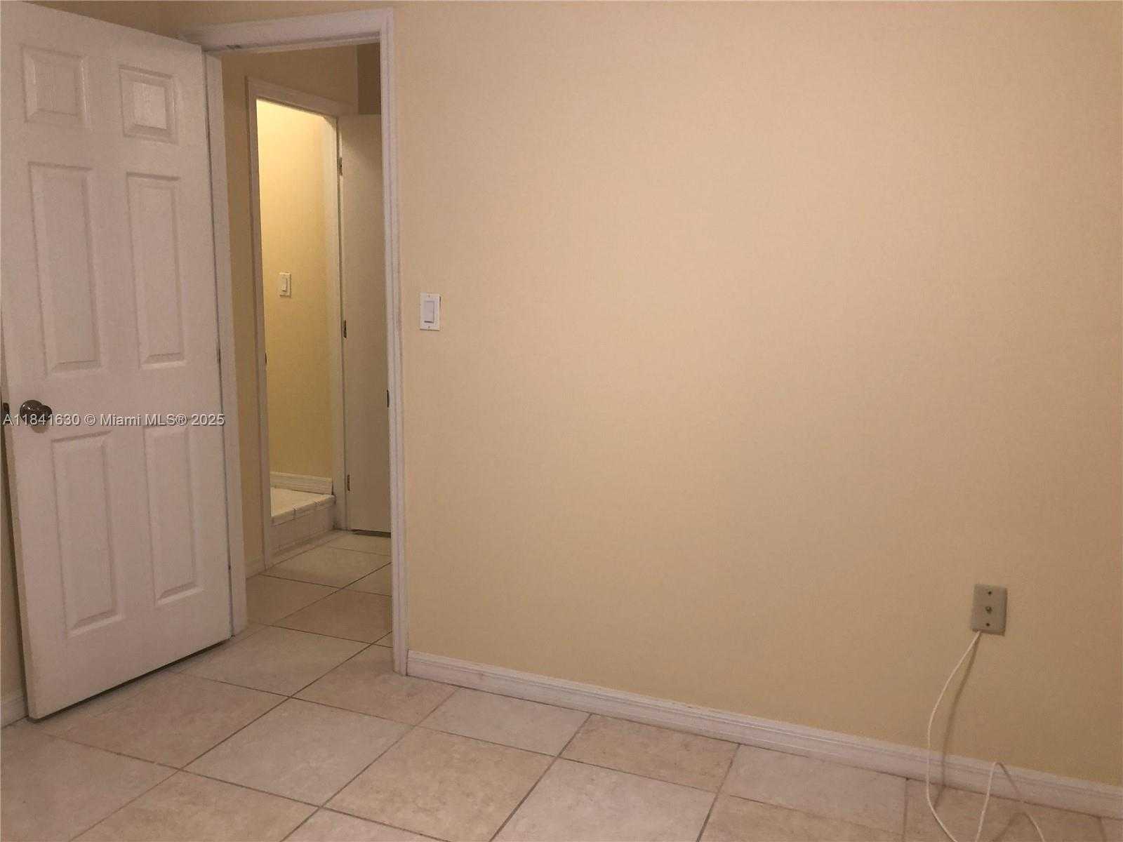 Small Image of 4908 SOUTH WEST 142ND PL #2, Miami Number 10