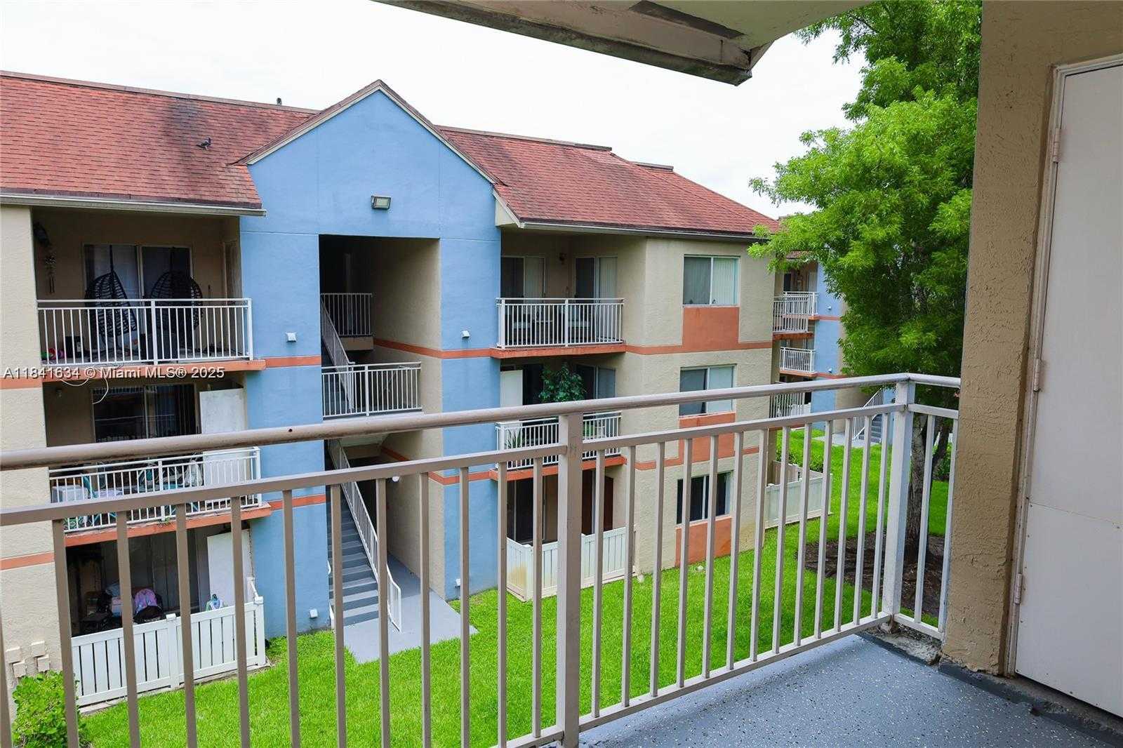 Small Image of 18870 NORTH WEST 57TH #306, Hialeah Number 17