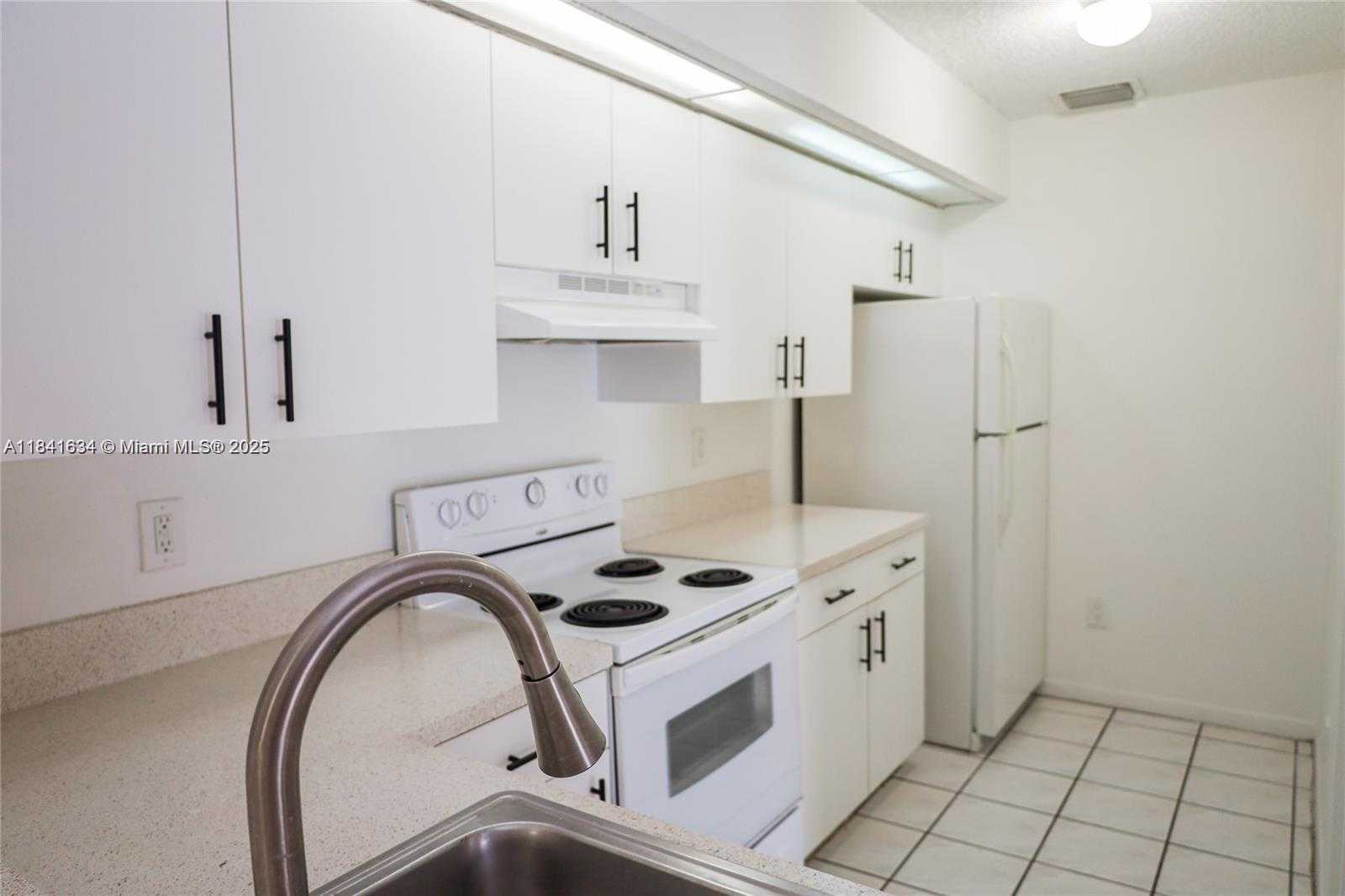 Small Image of 18870 NORTH WEST 57TH #306, Hialeah Number 5