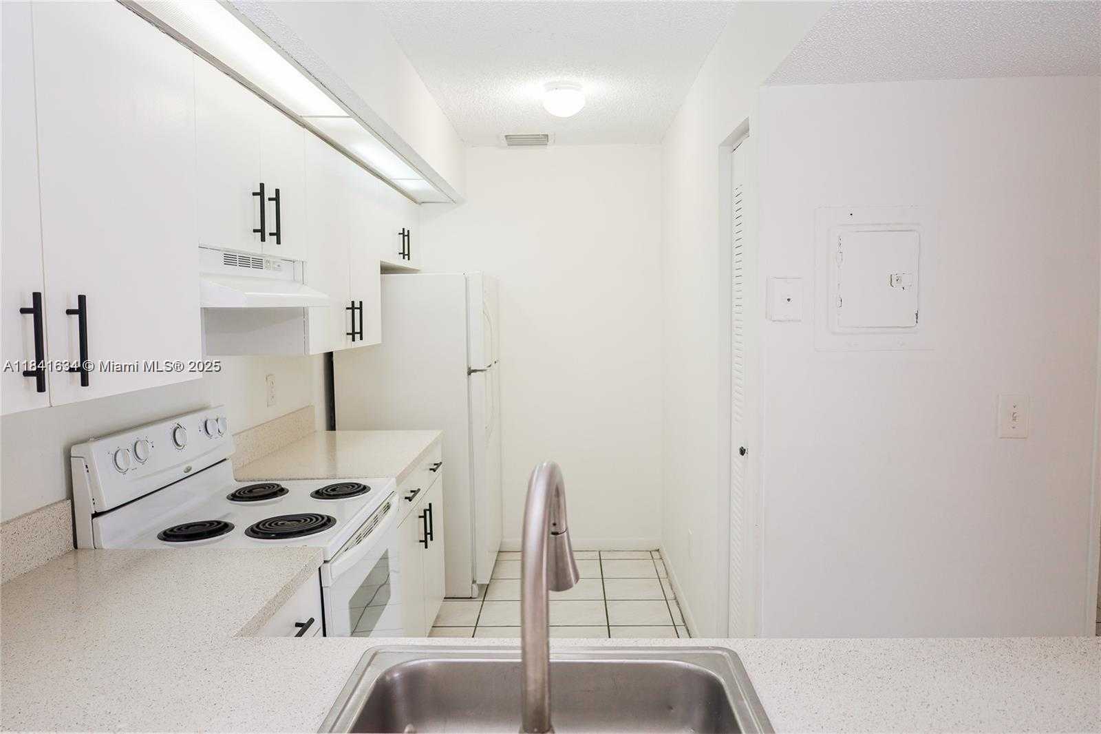 Small Image of 18870 NORTH WEST 57TH #306, Hialeah Number 6