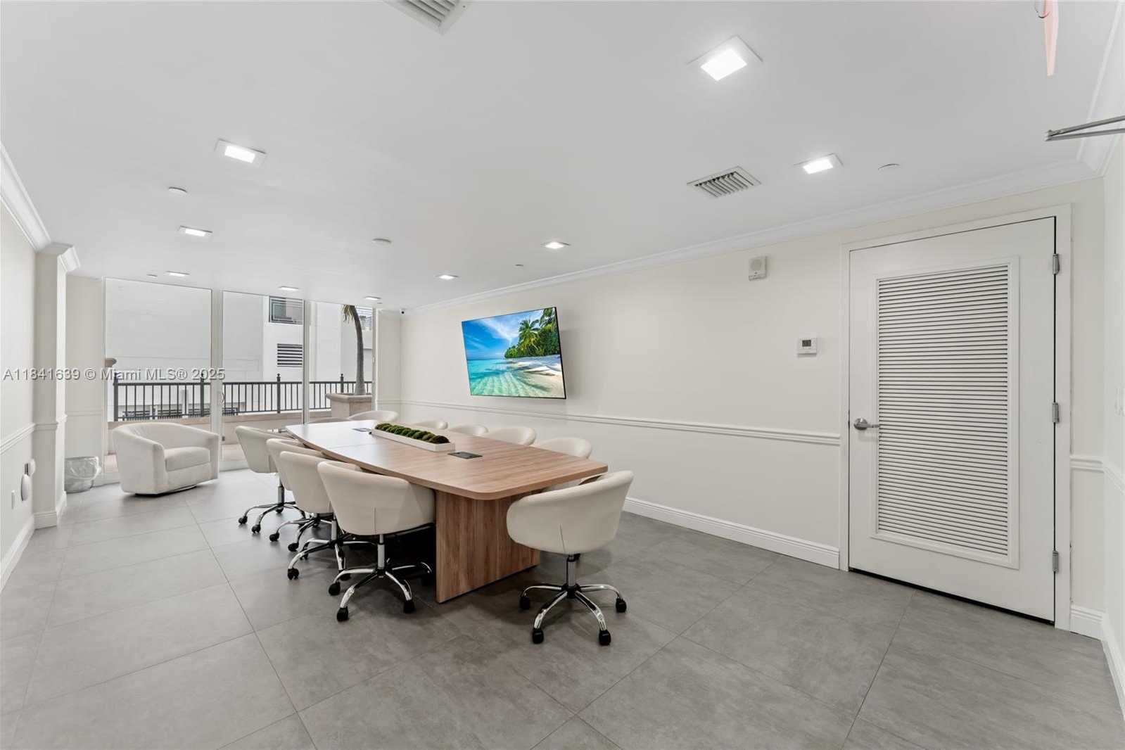 Small Image of 4100 SALZEDO ST #609, Coral Gables Number 19