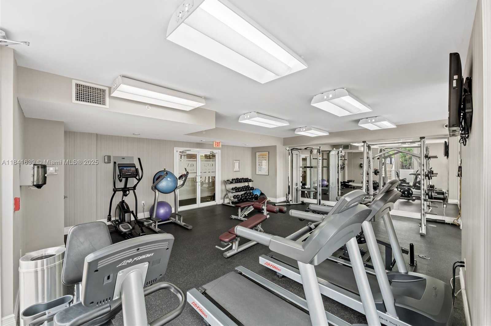 Small Image of 4100 SALZEDO ST #609, Coral Gables Number 20
