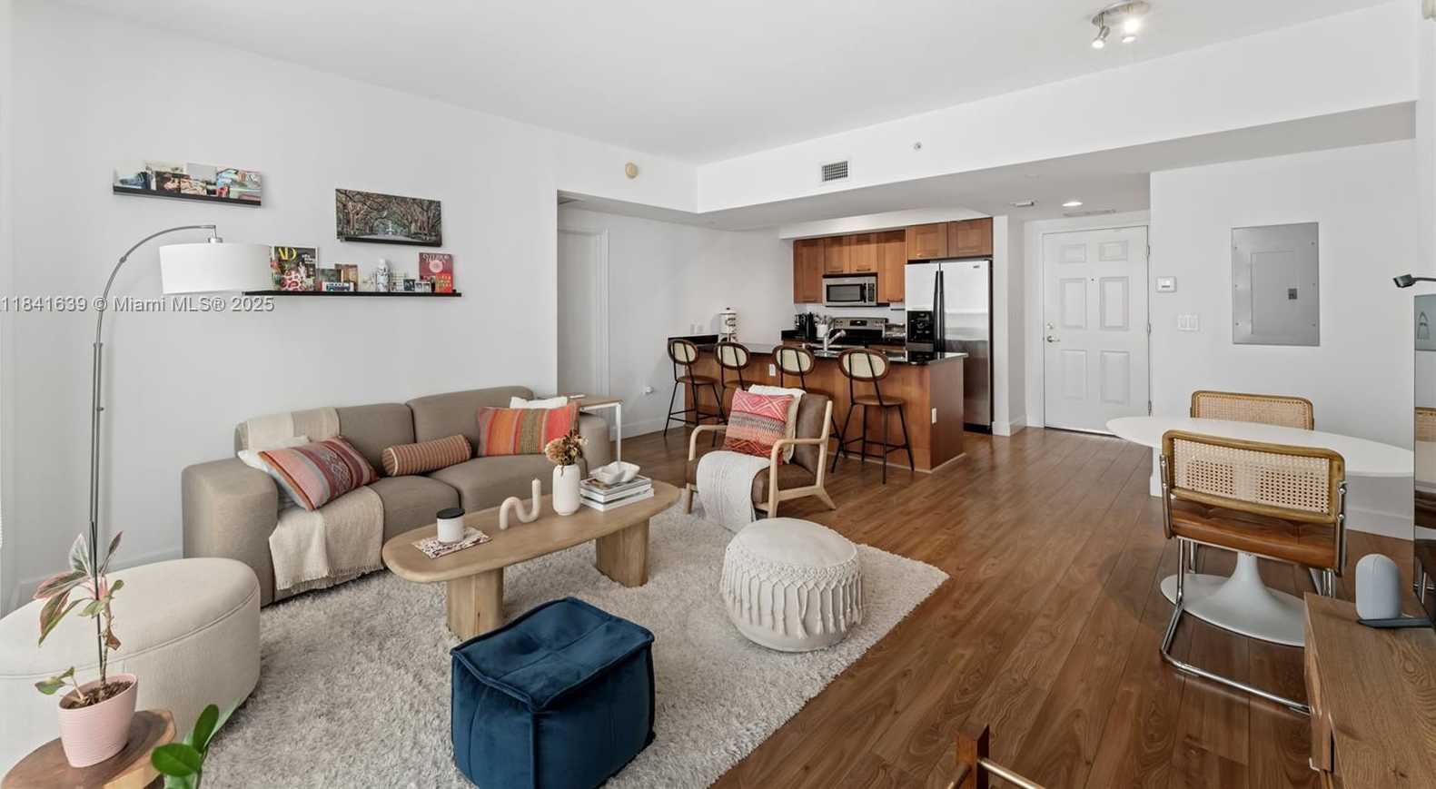 Small Image of 4100 SALZEDO ST #609, Coral Gables Number 9