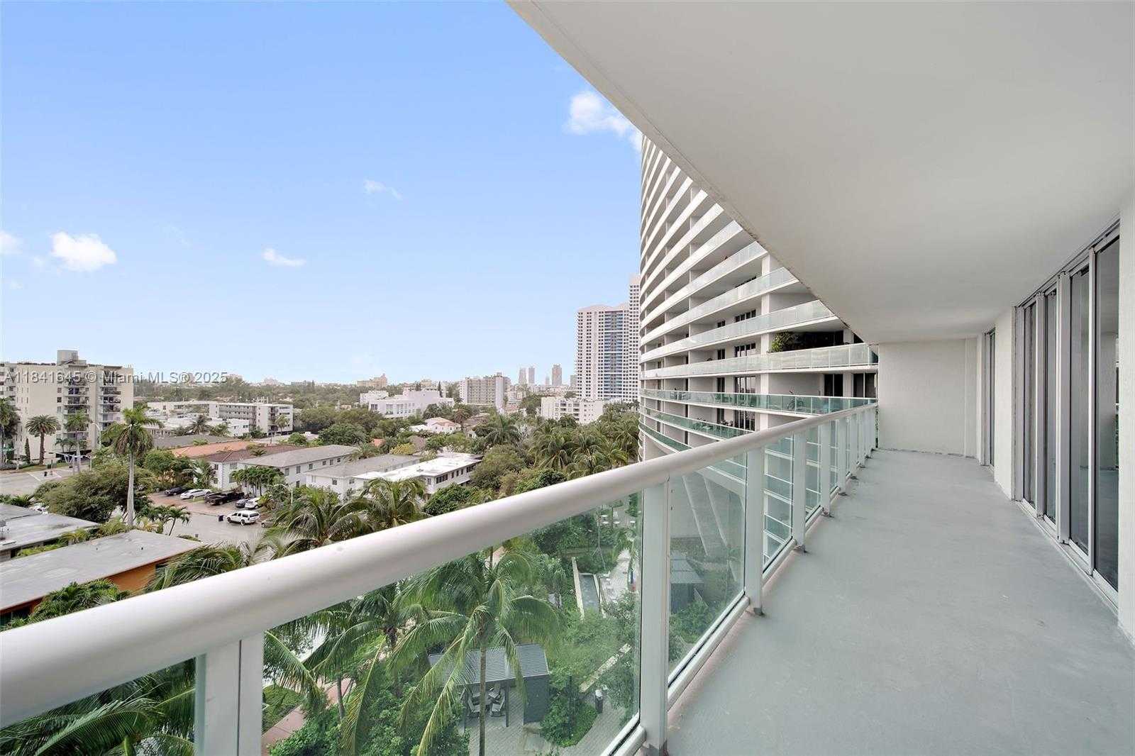 Small Image of 1500 BAY RD #M-1014, Miami Beach Number 14